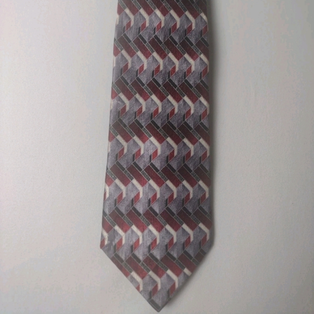 Stringbeans Geometric Patterned Tie - Red, Gray, Black 4" X 60"